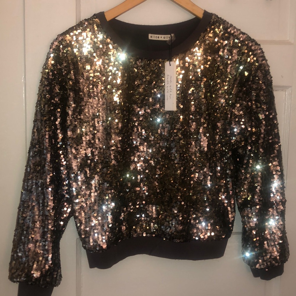 NWT Alice + Olivia Sequin Top